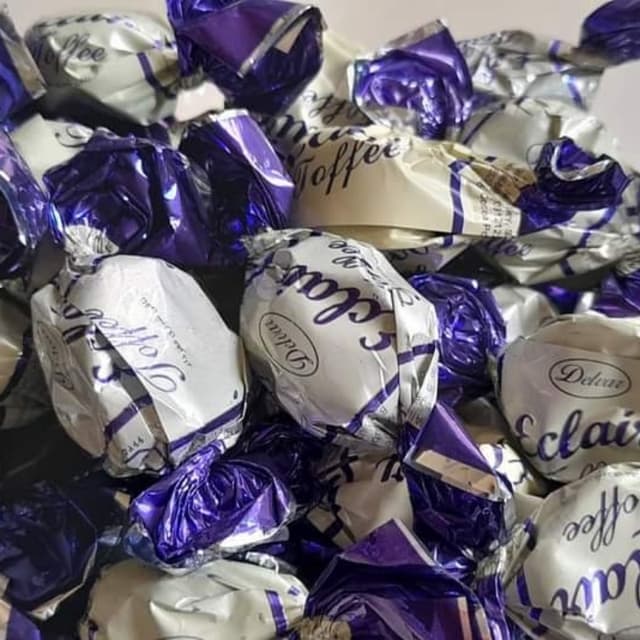 Chocolate toffee imported eclair